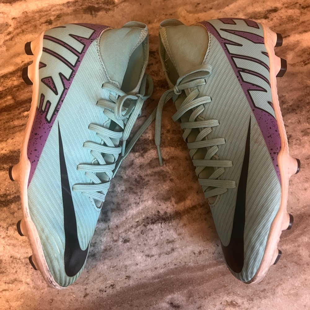 Nike Aqua and Purple Soccer Cleats - Size 3